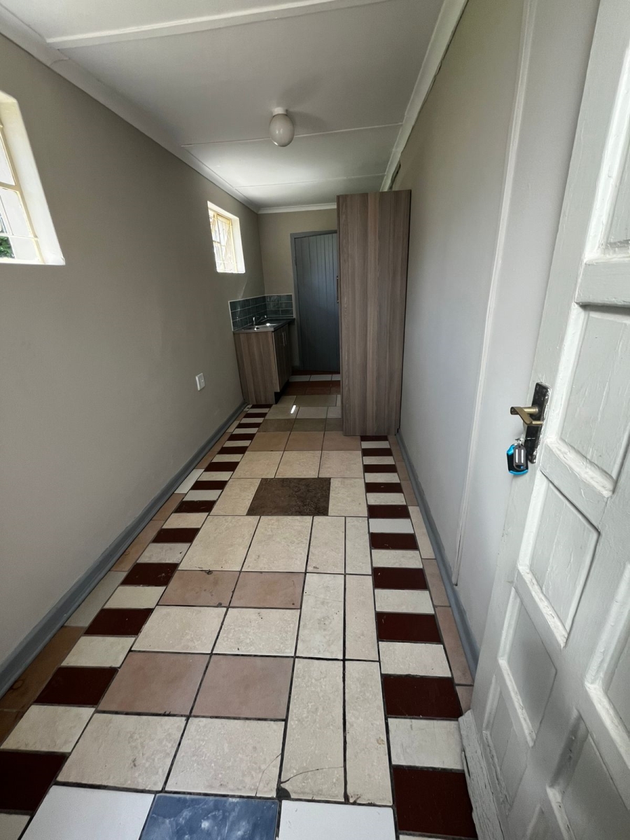 To Let 1 Bedroom Property for Rent in Top Town Eastern Cape